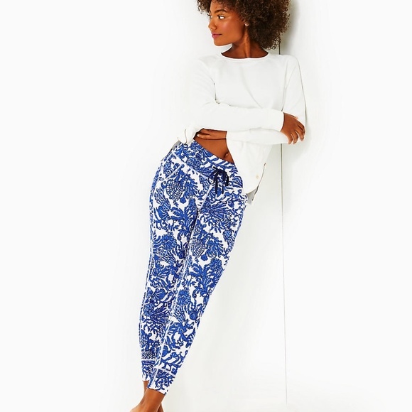 Lilly Pulitzer Pants - NWOT LILLY PULITZER ISLAND MID RISE JOGGER UP, DEEPER COCONUT RIDE WITH ME